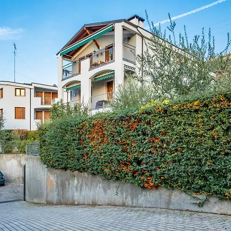 Apartment La Perla Del Lago *